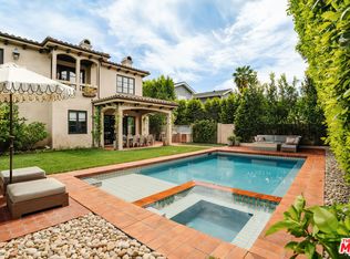 11432 Aqua Vista St, Studio City, CA 91604