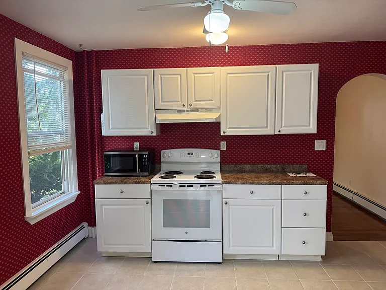 5 Whitwell Ave #A — Photo 7