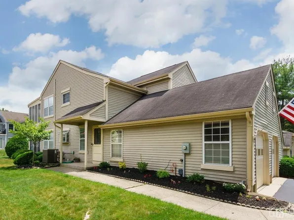 11 Rothwell Dr #D, Monroe Township, NJ 08831