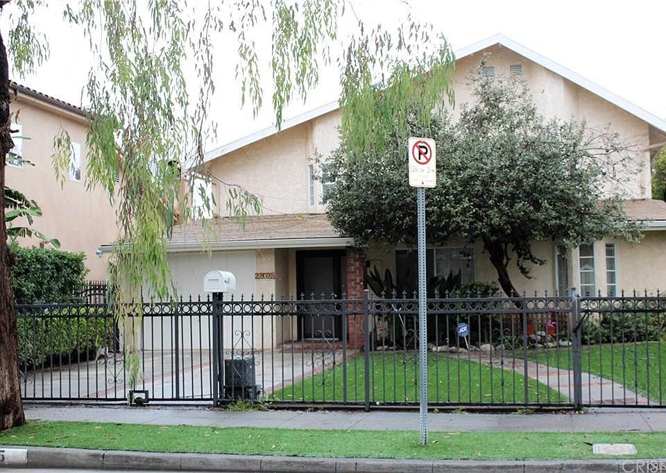 1st image of 22025 Martinez St
