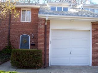 1310 Mitchem Dr, Urbana, IL