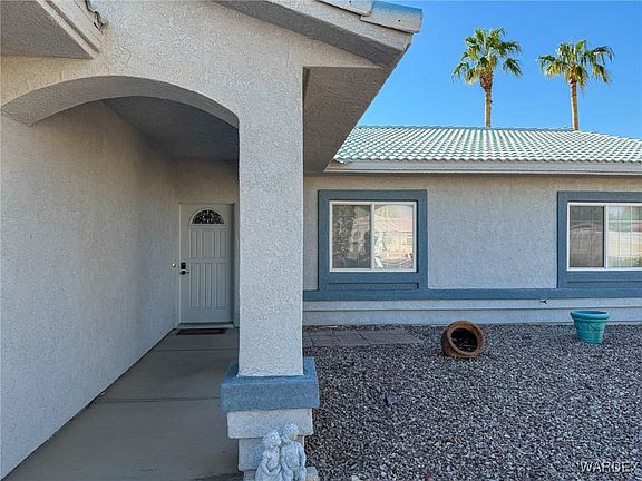 5th image of 5211 S Desert Sands Drive
