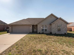 404 Craig Dr, Searcy, AR 72143