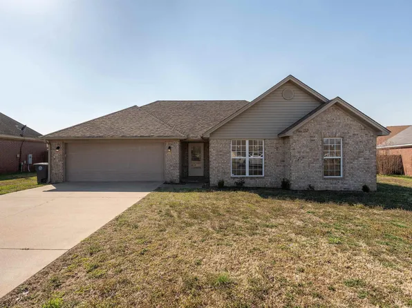 404 Craig Dr, Searcy, AR 72143