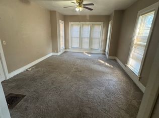 6018 14th Ave APT 2, Kenosha, WI 53143