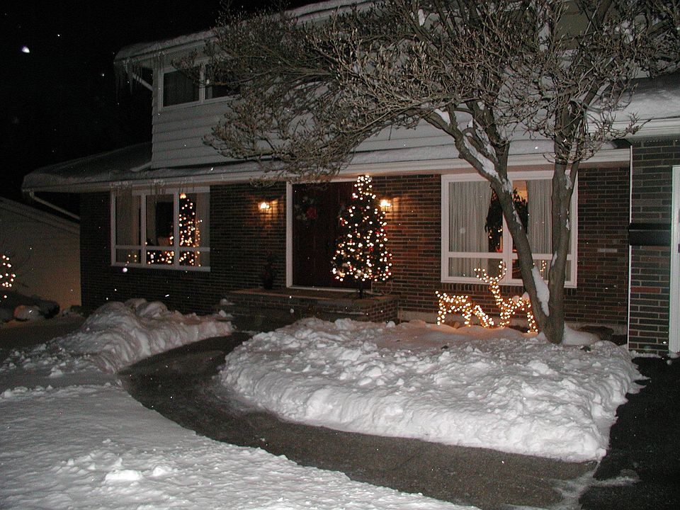1st image of 825 Catalina Blvd