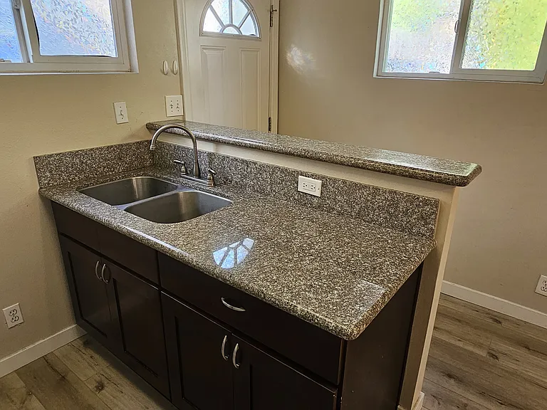 209 W Linden Ave — Photo 2