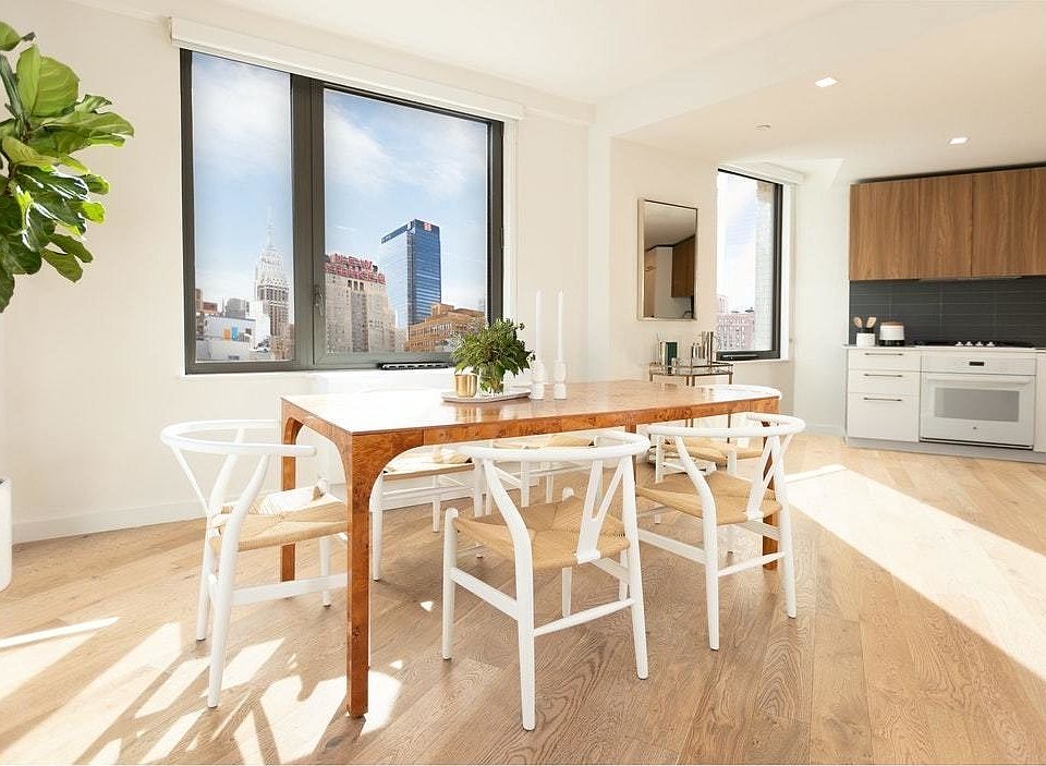 1st image of 445 W 35th St APT 5M
