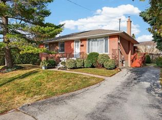 387 Walton St, Oakville, ON L6K 1R7
