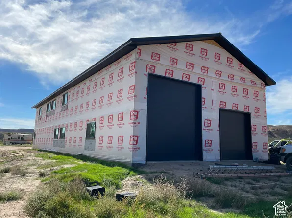 70 E Horseshoe Bend Rd, Vernal, UT 84078