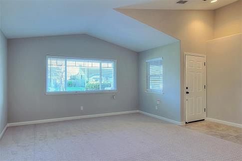 3rd image of 2447 Briarcliff Dr