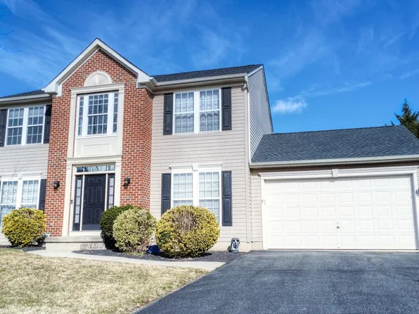 13 Peyton St, Dover, DE 19901