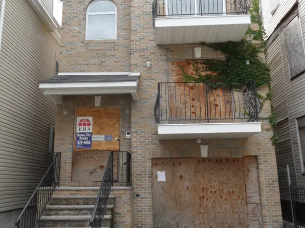 207 S 10th St, Newark, NJ 07107