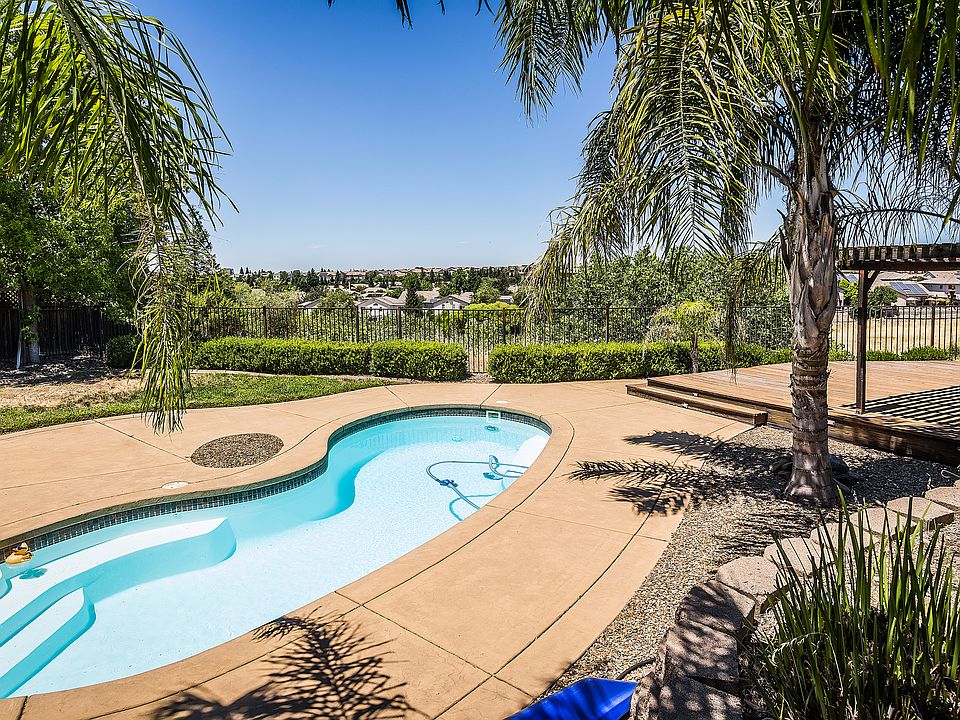 1st image of 1751 Poppy Dr
