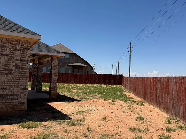 1911 Daybreak Way — Photo 20
