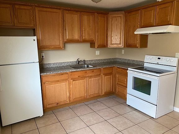 3rd image of 2100 Spanos St #4