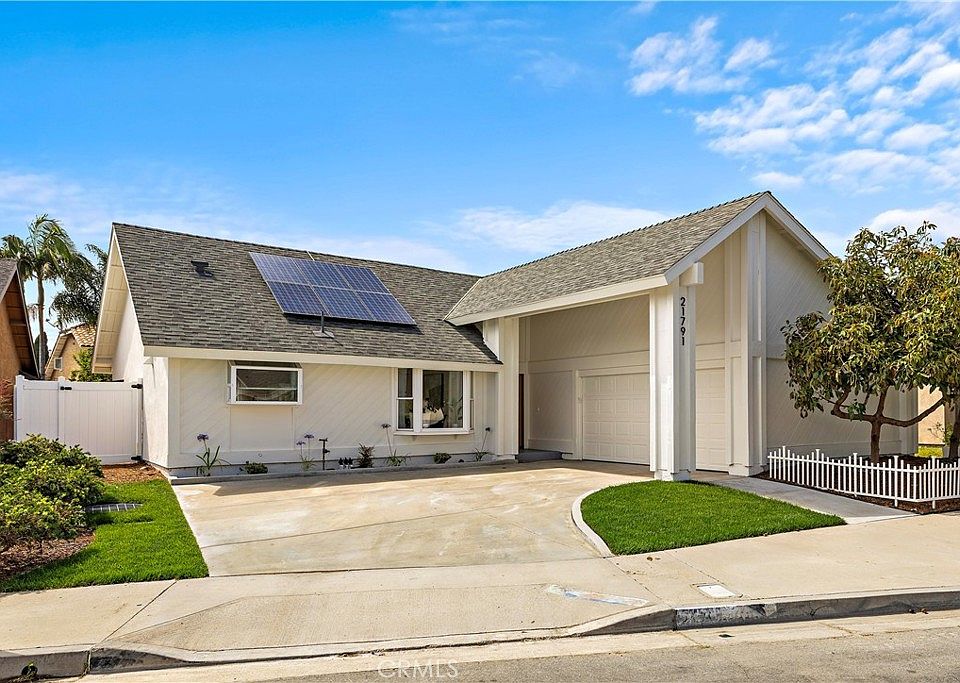 21791 Summerwind Ln, Huntington Beach, CA 92646 | MLS #OC26133209