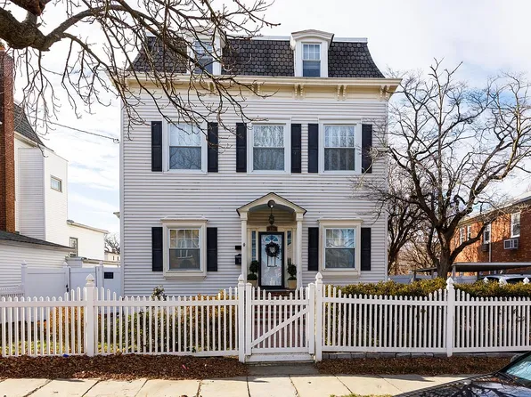 3-24 150th St #1, Whitestone, NY 11357