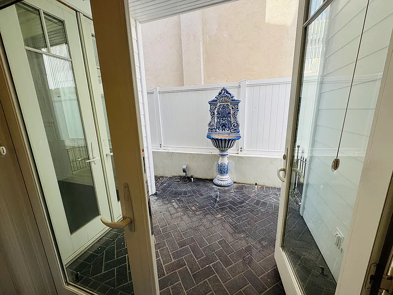 200 Sapphire Ave #200 — Photo 23