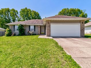 320 W Cherokee Path, Clever, MO 65631