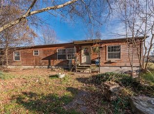 2230 Mount Pleasant Rd, Ruffs Dale, PA 15089