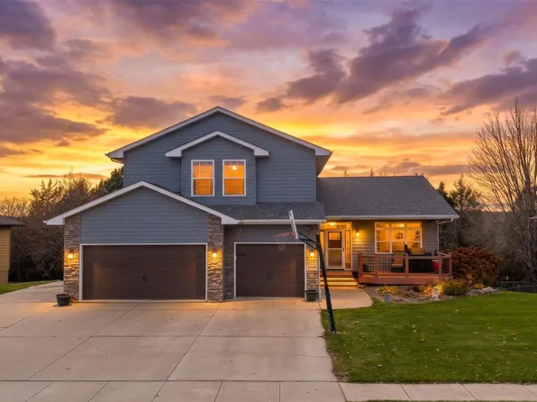 1709 S Parkview Blvd, Brandon, SD 57005