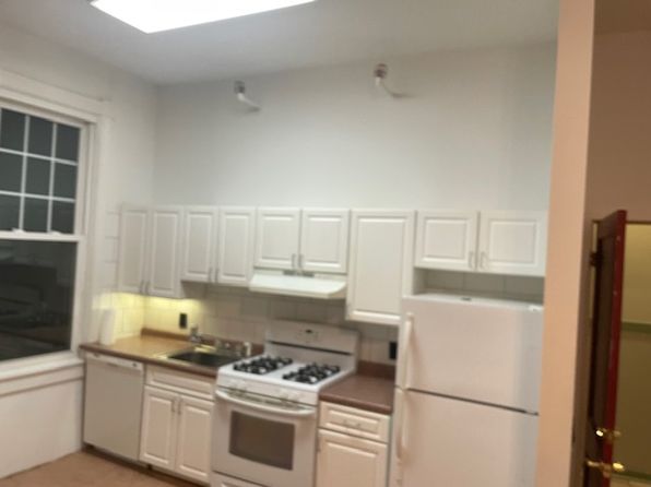 1565 New Scotland Rd APT 109