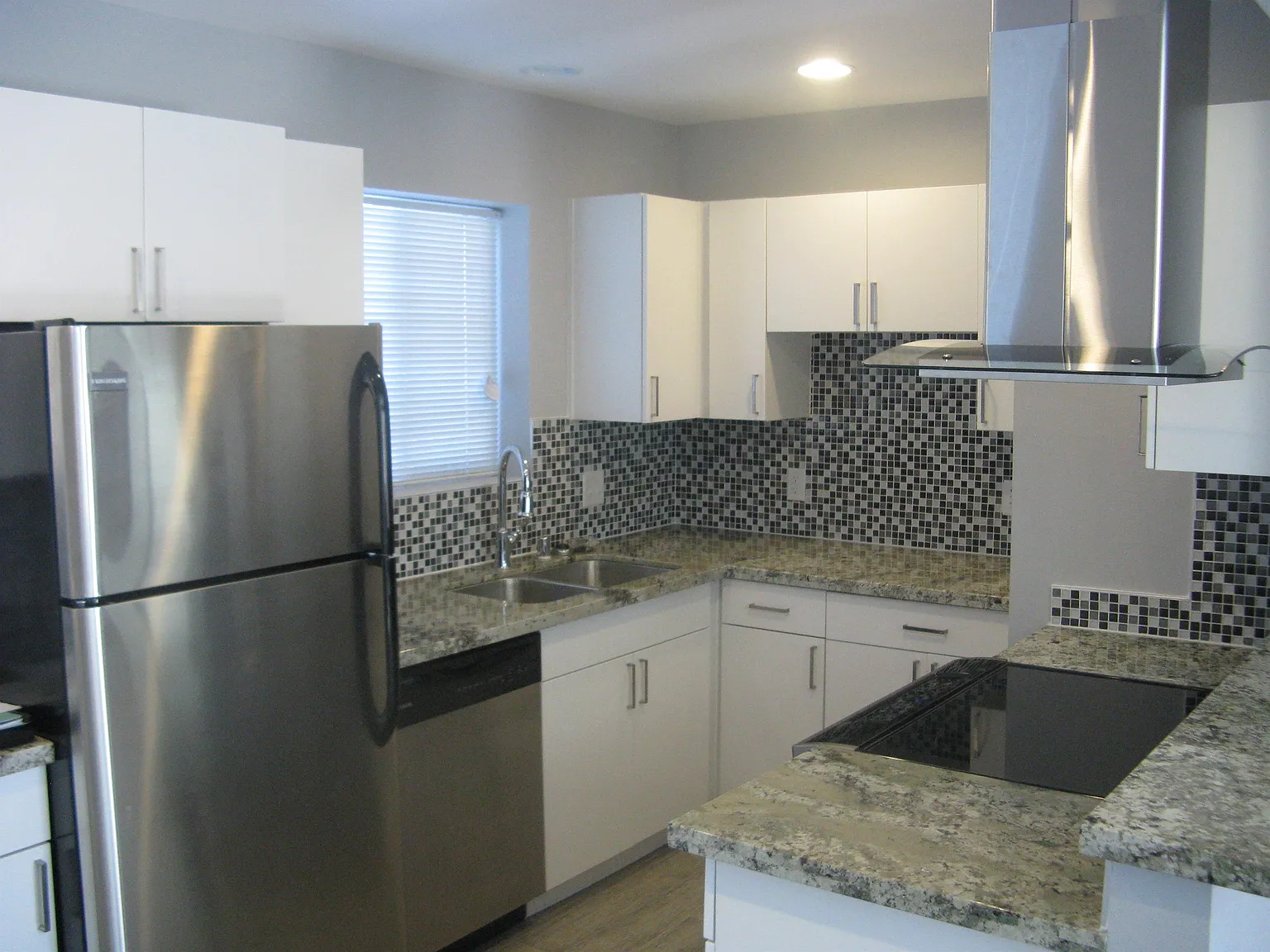 315 N 11th St — Photo 2