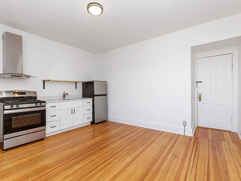 2545 Champa St #7 — Photo 6