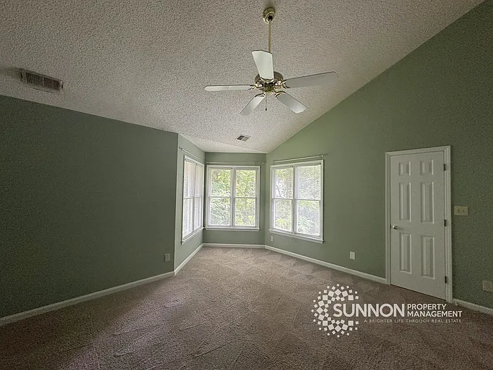 9300 Harris Glen Dr — Photo 26