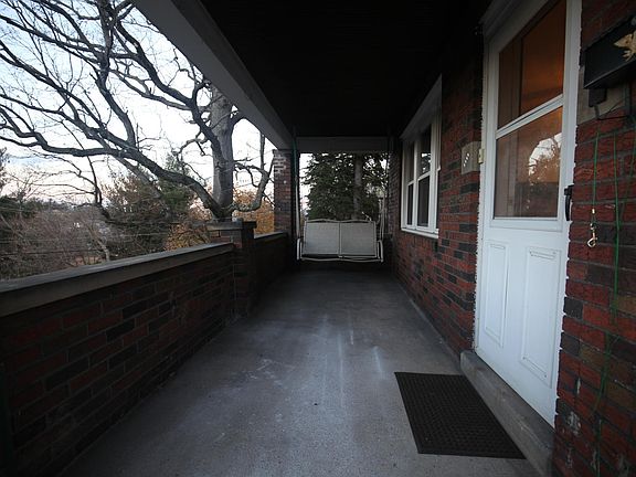 2nd image of 2459 Plainview Ave