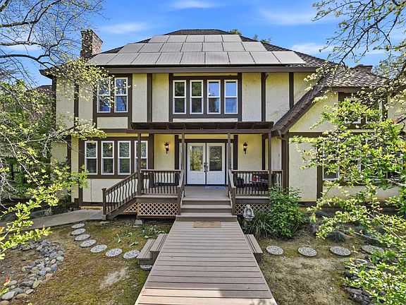 2nd image of 1790 Deer Valley Rd