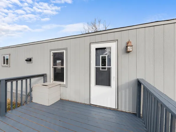 147 Valley Dr, Spearfish, SD 57783