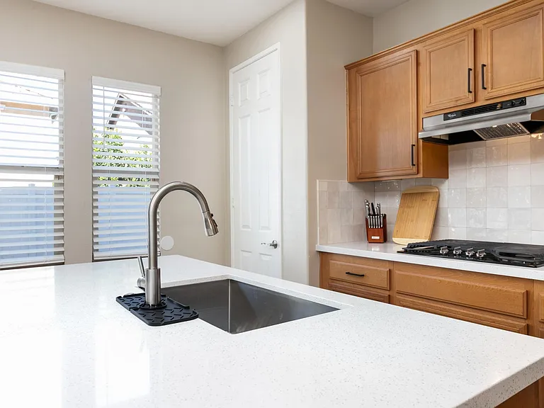 552 Blackberry Dr — Photo 17