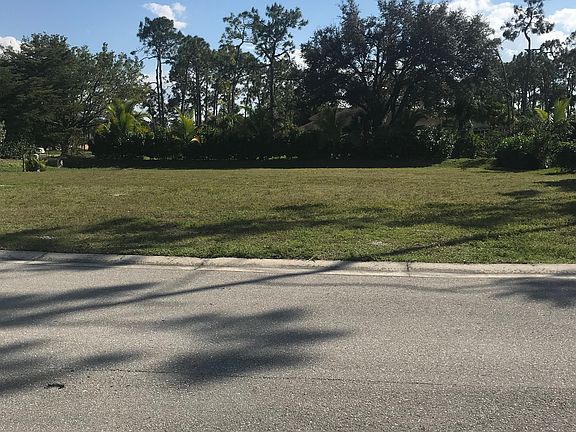 4th image of 10090 Hidden Pines Ln