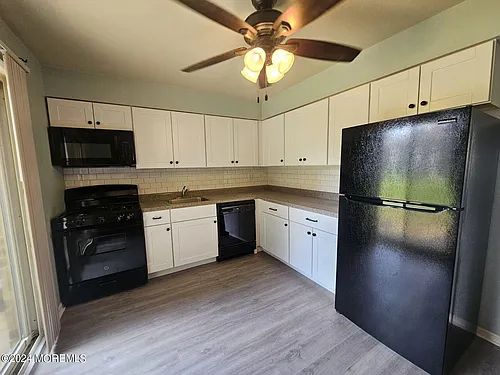 405 Cynthia Ct Photo 1