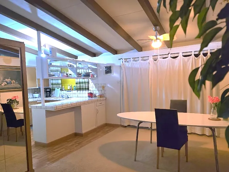 Big Diningtable