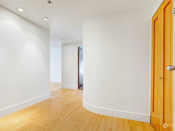 3rd image of 121 Vine Street #1403