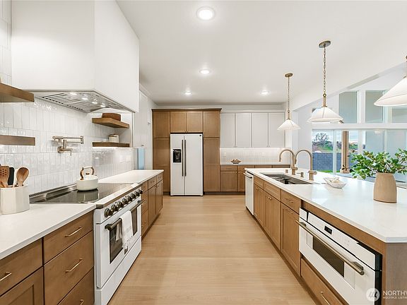 4th image of 511 SW 12th