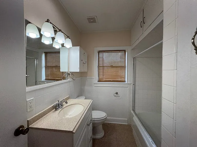 102 E Park Ave — Photo 11