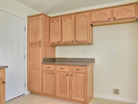 2nd image of 8950 Harvest Hill Way
