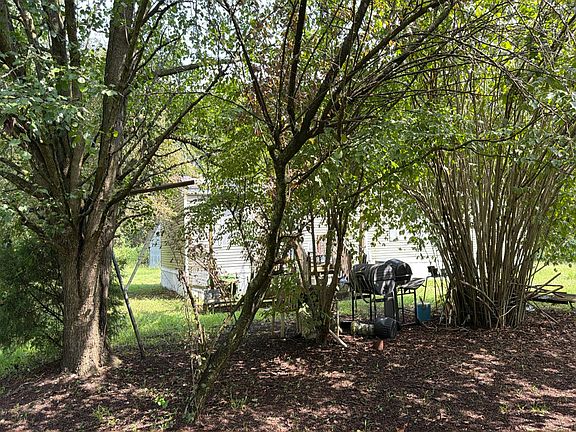 3rd image of 3731 Herring Rd