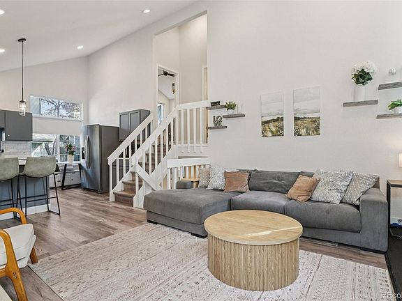 5th image of 10205 E Peakview Avenue