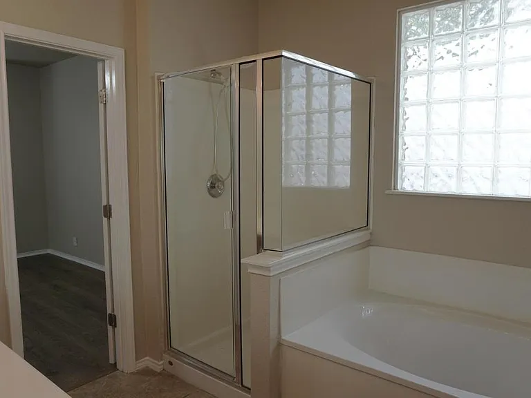 26610 Sparrow Rdg — Photo 17