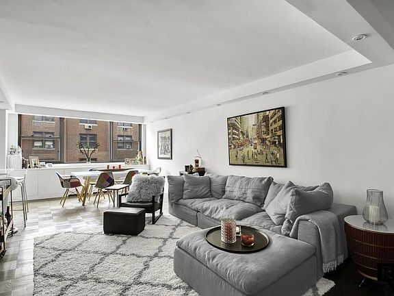 4th image of 420 E 51st St APT 8A
