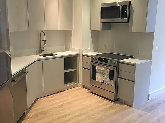 3rd image of 74 Leonard St #4A