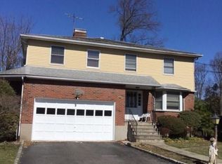 34 Park Pl, Harrison, NY 10528