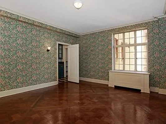 Sold by Corcoran | media 18