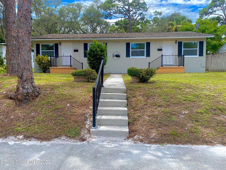1st image of 1868 Pineapple Ave