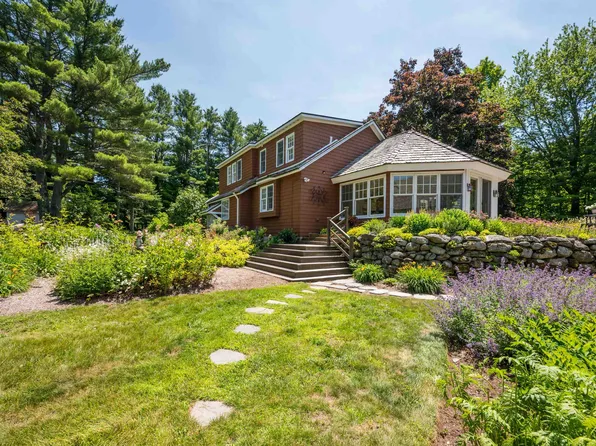 100 Page Road, New London, NH 03257